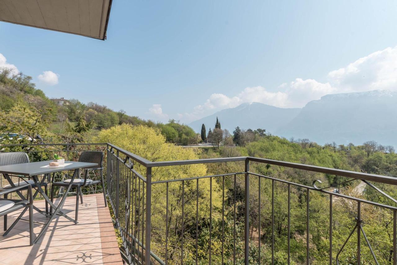 Bel Soggiorno Lake View 1 Tremosine Bagian luar foto