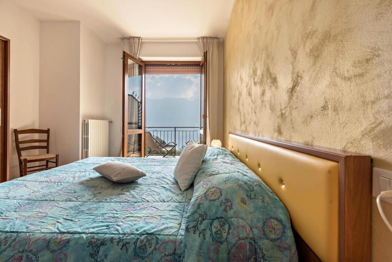 Bel Soggiorno Lake View 1 Tremosine Bagian luar foto
